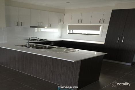 Property photo of 42 Brunswick Crescent Craigieburn VIC 3064