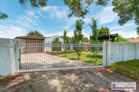 Property photo of 5 Denham Way Thornlie WA 6108