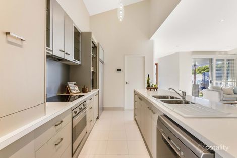 Property photo of 16 Cayman Place Parrearra QLD 4575