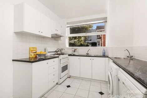 1/23 Foam St, Elwood, VIC 3184