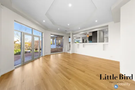 Property photo of 6 Moriarty Street Nicholls ACT 2913