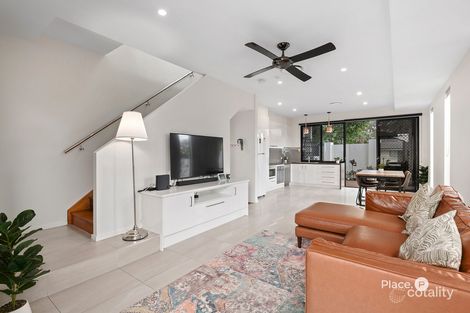 4/9 Health Pl, Murarrie, QLD 4172