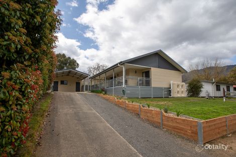 Property photo of 8 Tokes Crescent Dartmouth VIC 3701