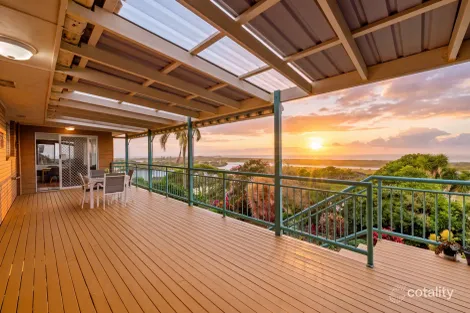 Property photo of 22 Walter Crescent Banora Point NSW 2486