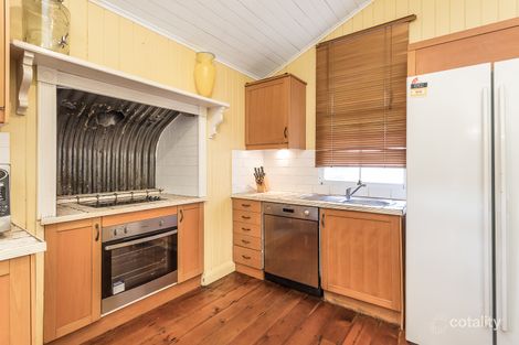 Property photo of 28 Cotton Street Shorncliffe QLD 4017