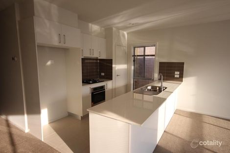 Property photo of 25 Denistoun Crescent Cranbourne VIC 3977
