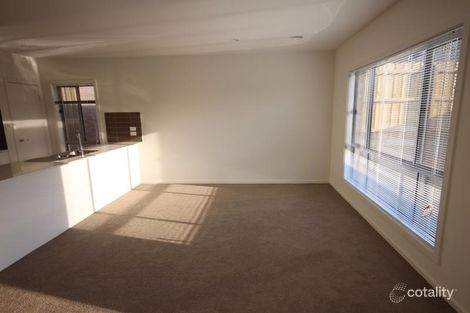 Property photo of 25 Denistoun Crescent Cranbourne VIC 3977