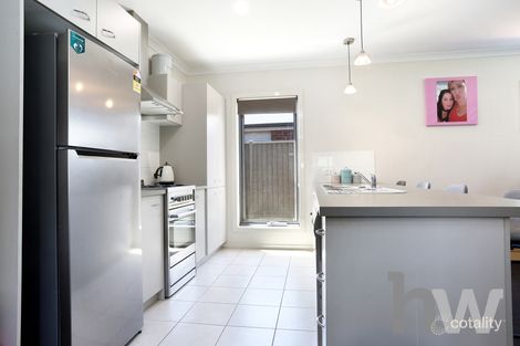 Property photo of 8 Grey Teal Place Lara VIC 3212