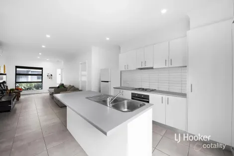 Property photo of 31 Tata Way Doreen VIC 3754