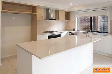 Property photo of 23 Salinga Drive Werribee VIC 3030