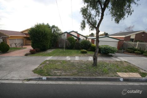 13 Langdale Dr, Croydon Hills, VIC 3136