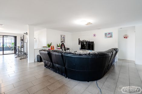 273 Peelwood Pde, Halls Head, WA 6210