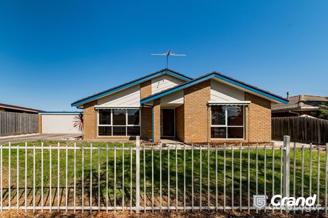 Property photo of 12 Heywood Crescent Cranbourne North VIC 3977