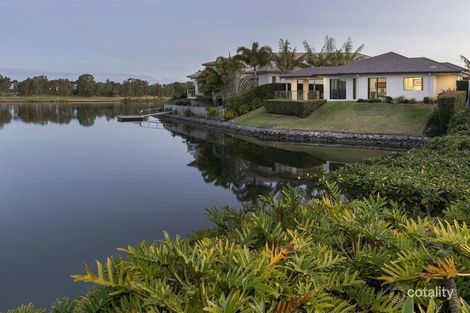 Property photo of 6073 Lugano Drive Hope Island QLD 4212