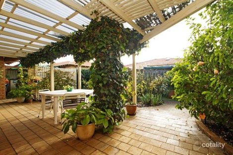 33/8 Lewington Gdns, Bibra Lake, WA 6163