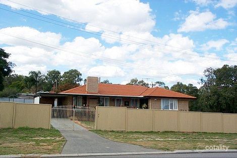 2 Banjine Rd, Koongamia, WA 6056