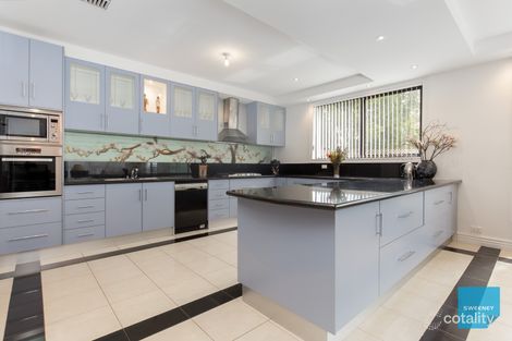 Property photo of 39 Wendouree Parade Caroline Springs VIC 3023