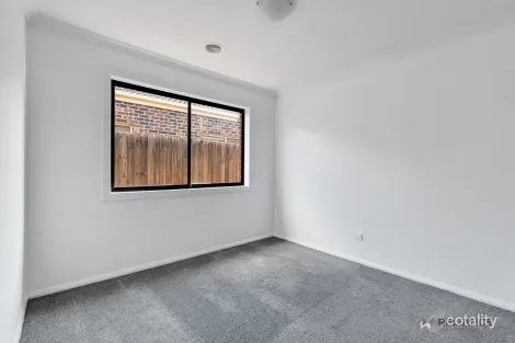 Property photo of 15 Kalamunda Court Harkness VIC 3337