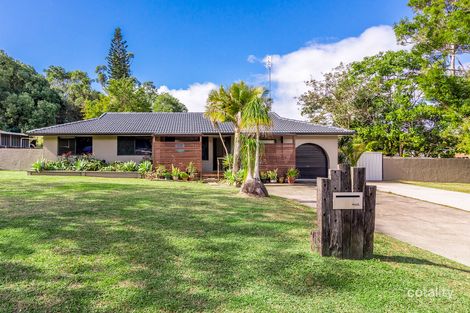 2 Inderwong Ave, Ocean Shores, NSW 2483