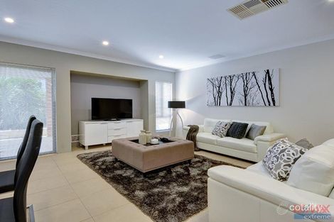 Property photo of 4 Tibicen Road Tapping WA 6065