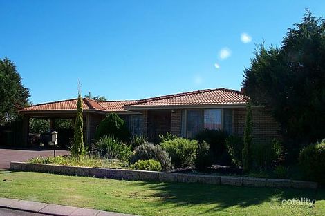 Property photo of 2 Hoya Court Thornlie WA 6108