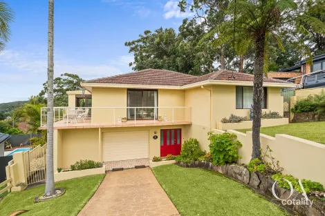 Property photo of 26 Arunta Drive Thirroul NSW 2515