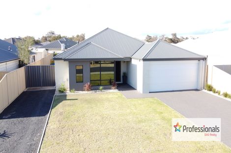 Property photo of 153 Braidwood Drive Australind WA 6233