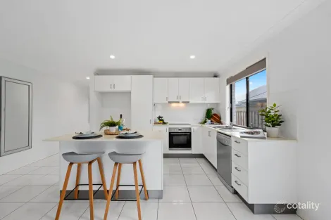 Property photo of 15 Miamax Place Logan Reserve QLD 4133