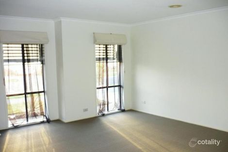 Property photo of 8 Genista Road Cranbourne West VIC 3977