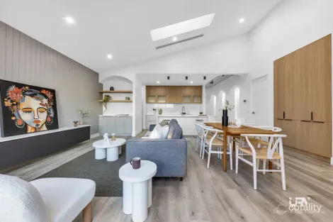 Property photo of 35 Butterfly Crescent Mickleham VIC 3064