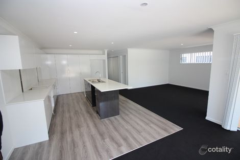 Property photo of 2/687 Ashmore Road Molendinar QLD 4214