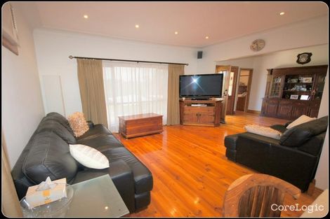 Property photo of 10 Spring Street Niddrie VIC 3042