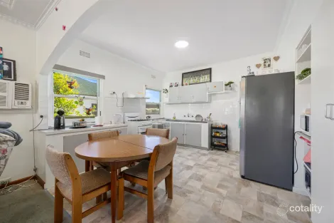 Property photo of 10 Tilson Grove Wangaratta VIC 3677