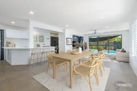 Property photo of 1 Mulkarra Street Biggera Waters QLD 4216