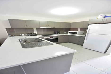 Property photo of 27 Skyline Drive New Auckland QLD 4680