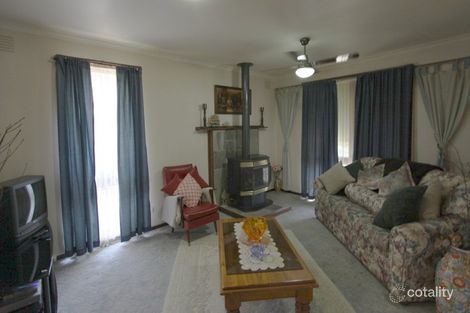 Property photo of 6 Topaz Avenue Wyndham Vale VIC 3024