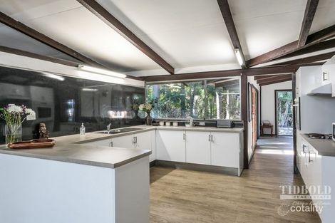 13 Vine St, Redland Bay, QLD 4165