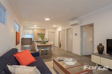 Property photo of 4/6 Argyll Place Duncraig WA 6023