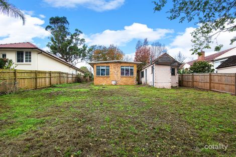 Property photo of 16 Benaroon Avenue St Ives NSW 2075