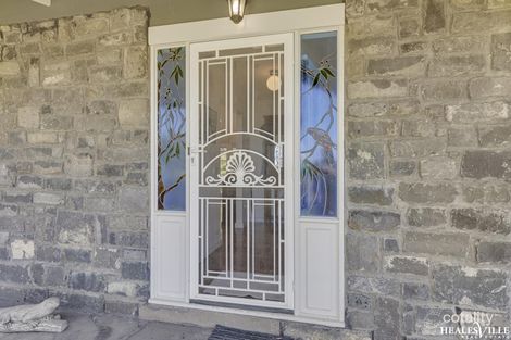Property photo of 13 Juliet Crescent Healesville VIC 3777
