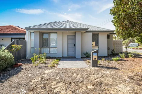 Property photo of 88A Conidae Drive Heathridge WA 6027