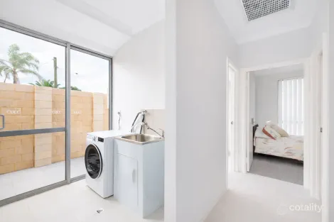 Property photo of 88A Conidae Drive Heathridge WA 6027