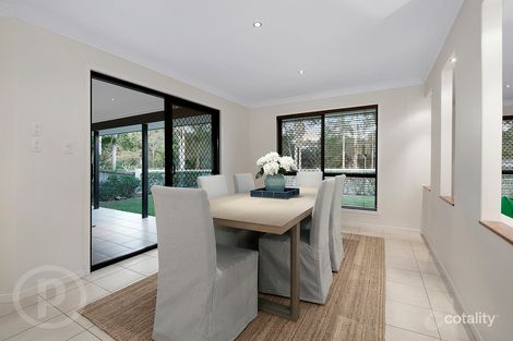 Property photo of 6 Lambeth Place Chapel Hill QLD 4069