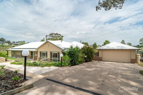 Property photo of 38 Amber Grove Bolwarra Heights NSW 2320