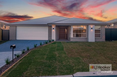 Property photo of 26 Arklow Crescent Chisholm NSW 2322