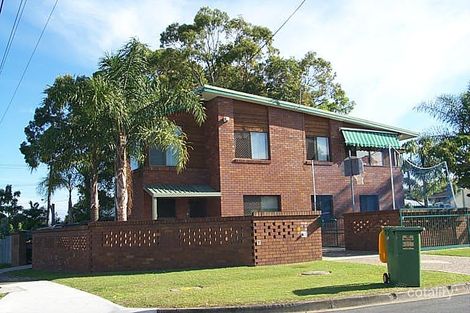 2 Third Ave, Labrador, QLD 4215