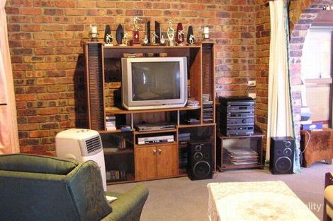 Property photo of 40 Akama Road Durack QLD 4077