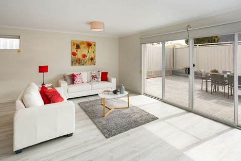 Property photo of 16 Lurline Avenue Gilles Plains SA 5086