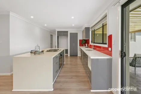 Property photo of 77 Soling Crescent Cranebrook NSW 2749