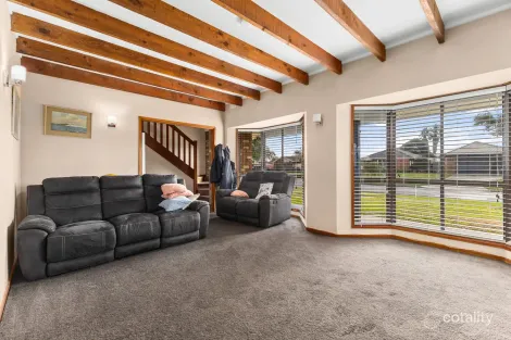 Property photo of 10 Morgan Drive Traralgon VIC 3844